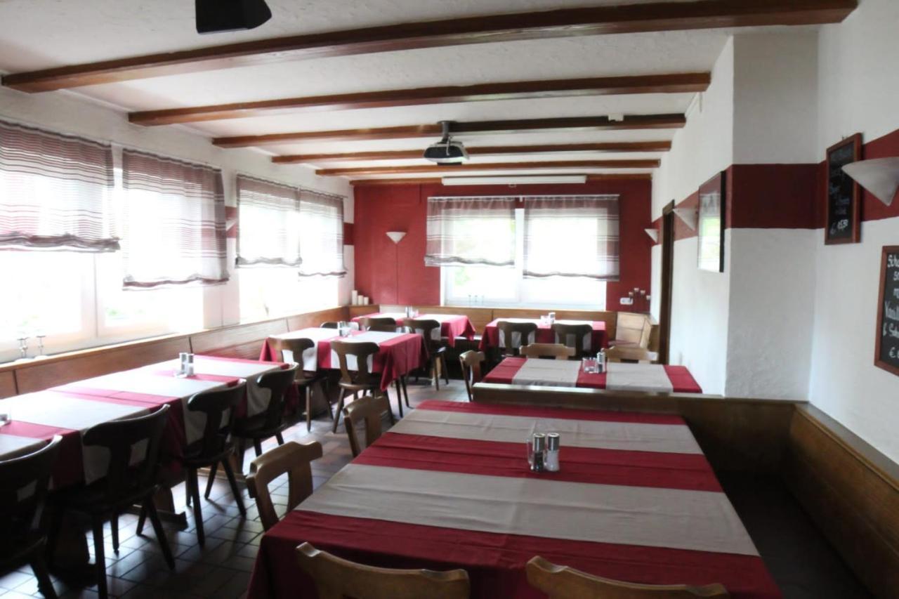Pension Altes Backhaus Herzogenaurach Exterior foto